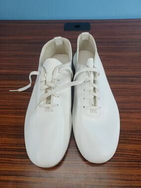 Dance Fashions Shoe Size 8 1/2 White Leather Man Made Material